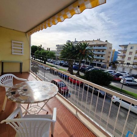 Beach Apartment Regueral カンブリルス エクステリア 写真