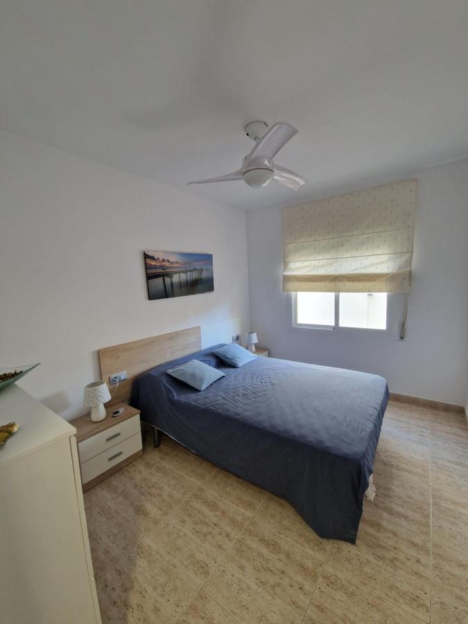 Beach Apartment Regueral カンブリルス エクステリア 写真